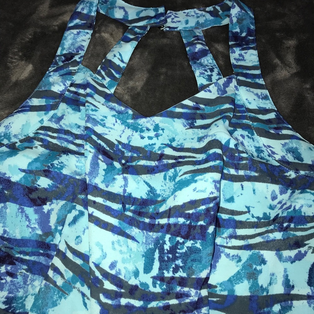 Dress - Picture 3 of 4
